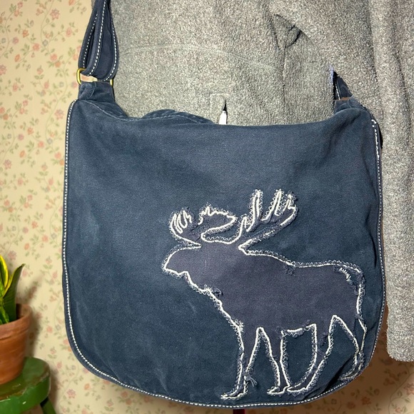 Abercrombie & Fitch Handbags - Y2K Abercrombie & Fitch Navy Blue Canvas Crossbody Messenger Bag